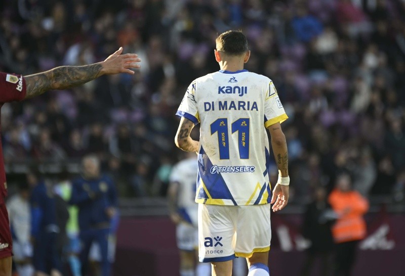 Di María les apuntó a los hinchas de Lanús tras ganarle con Rosario Central Di María les apuntó a los hinchas de Lanús tras ganarle con Rosario Central