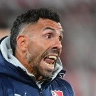 Tras el pasacalle, la bandera que los hinchas de Independiente colgaron para Tevez