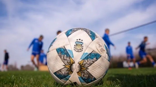 Giro inesperado en el fútbol argentino antes del cierre del mercado: