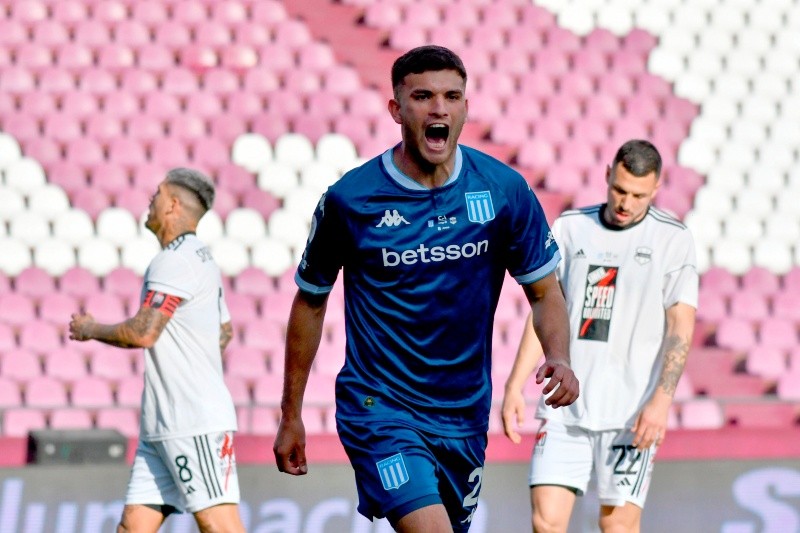 Racing goleó 3-0 a Riestra y pasó a Cuartos de Final de la Copa Argentina