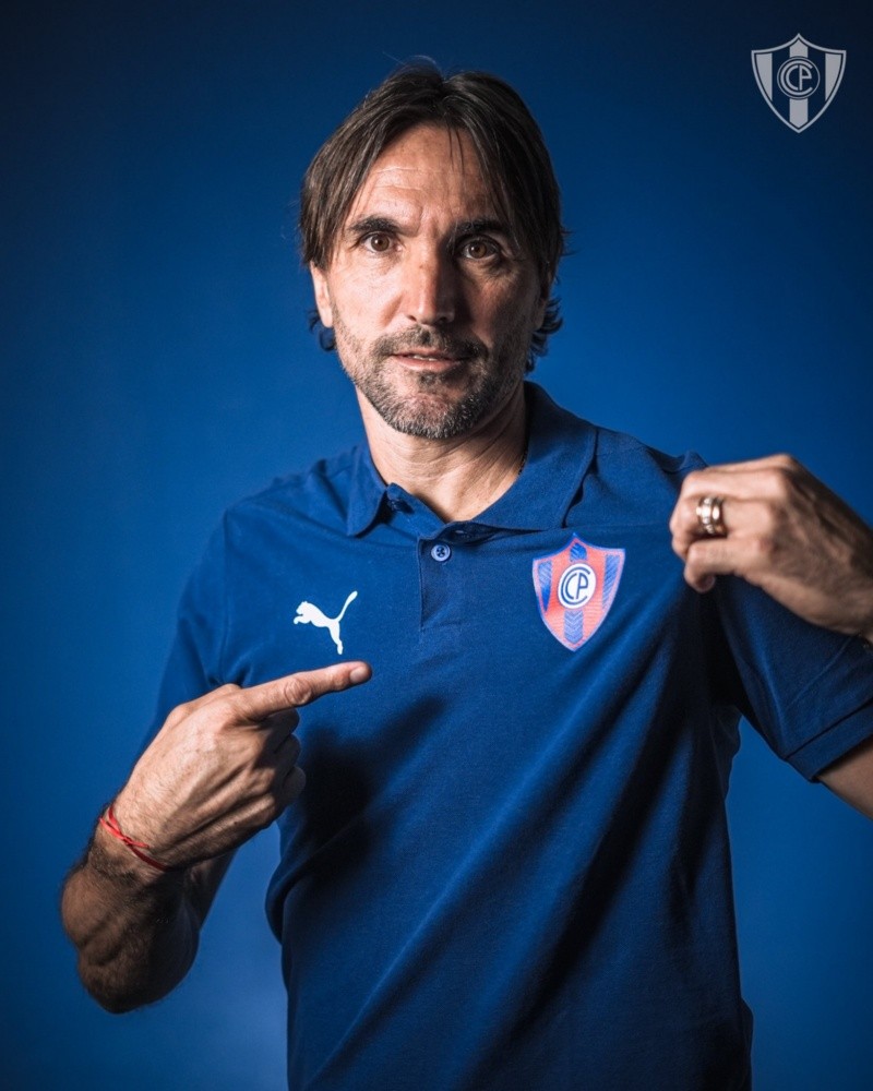 Diego Martínez le ganó a Ramón Díaz el Superclásico paraguayo entre Cerro y Olimpia 