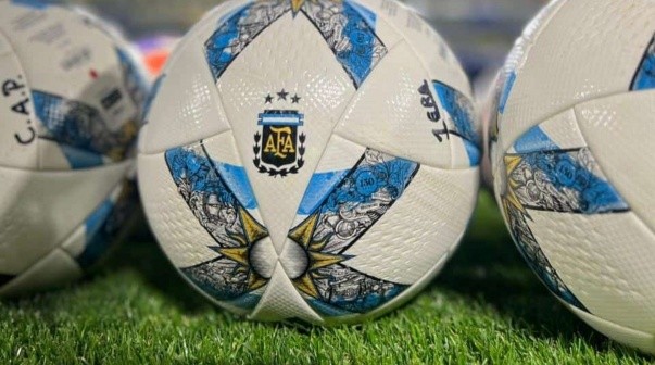 Un inesperado club de la Liga Profesional despidió a su DT en plena fecha 4: 