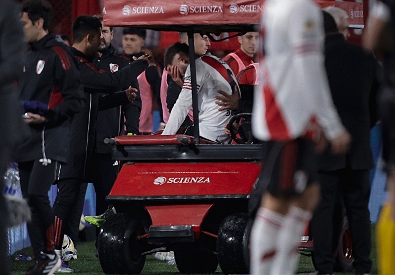 Pezzella sufrió la rotura del ligamento cruzado anterior de la rodilla izquierda Pezzella sufrió la rotura del ligamento cruzado anterior de la rodilla izquierda
