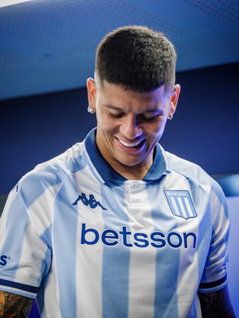 Marcos Rojo será suplente en el cruce entre Racing y Peñarol 