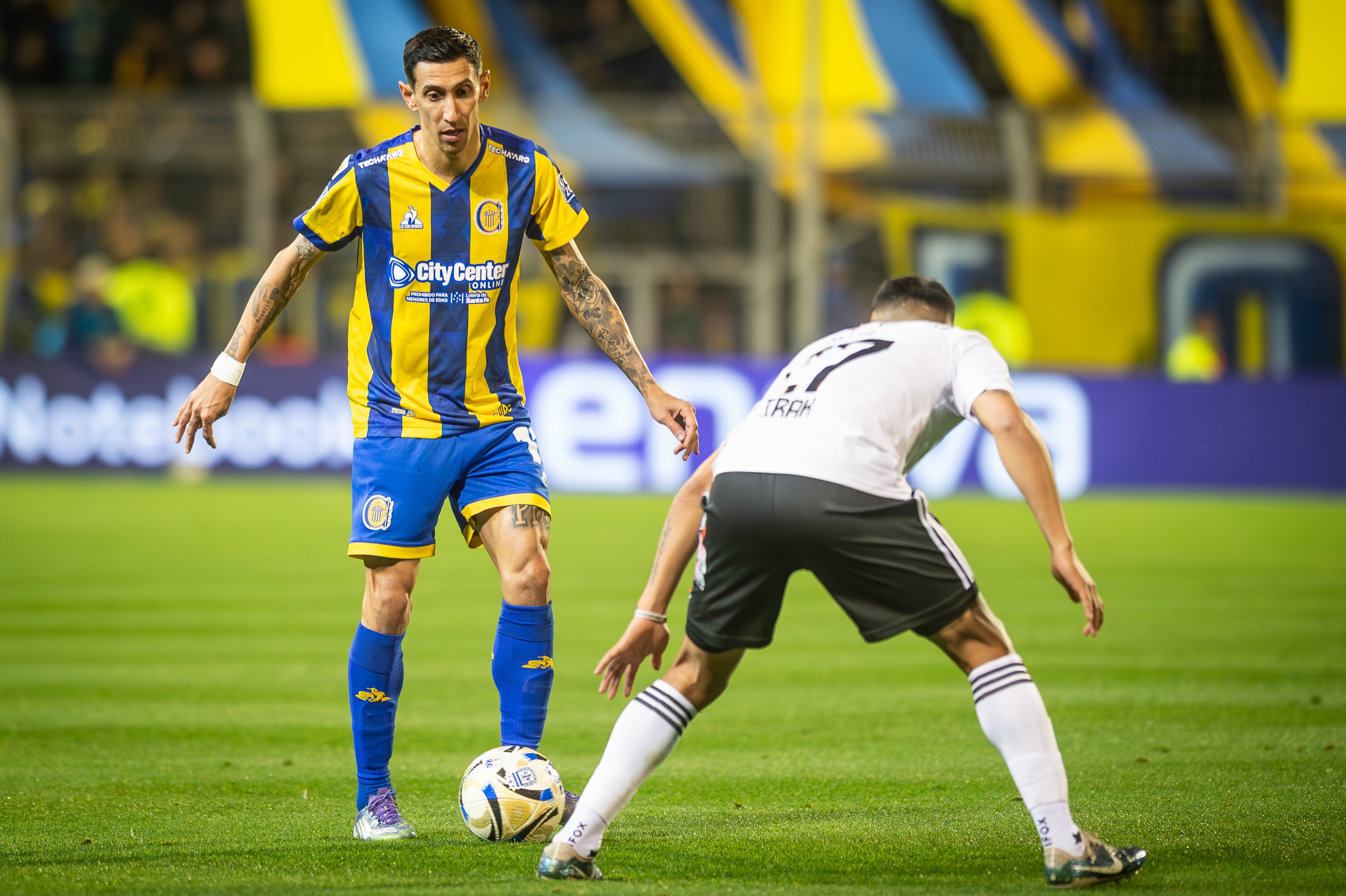 Arce le apuntó a Di María tras empatar con Rosario Central: 