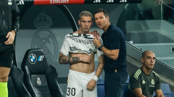 La decisión de Xabi Alonso en Real Madrid vs Barcelona que preocupa a Mastantuono: 