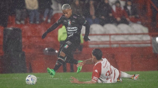 En un final muy caliente, Huracán quedó eliminado de la Copa Sudamericana vs. Once Caldas