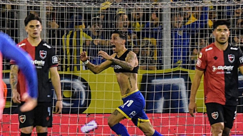 El tremendo golazo de Ángel Di María en el clásico entre Rosario Central y Newell's El tremendo golazo de Ángel Di María en el clásico entre Rosario Central y Newell's