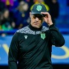 La calentura de Troglio con el árbitro y su expulsión en Banfield vs Boca: 