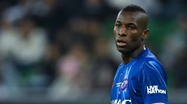 De no creer: Iba a ser presentado en el Bayern Múnich y el Chelsea lo hizo volver