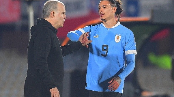 Darwin Núñez le contestó a Bielsa por su partida a Arabia Saudita: 