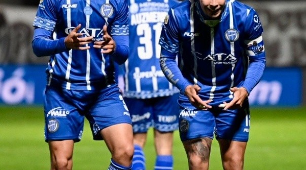 Con uno menos, Godoy Cruz goleó a Platense en Vicente López