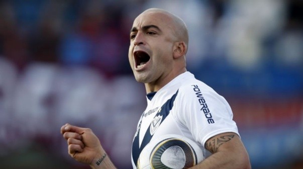 El Tanque Silva es nuevo refuezo de un inesperado equipo: 