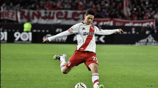 Tras su expulsión vs. Estudiantes, la decisión de Martínez Quarta en River