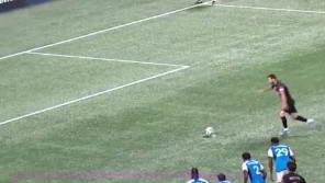 Las Garzas cayeron 3-0 como visitante en la MLS y el 10 desperdició su chance desde los doce pasos.
