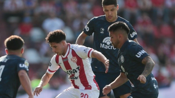 Dos goles en contra en el increíble empate entre Unión e Independiente Rivadavia