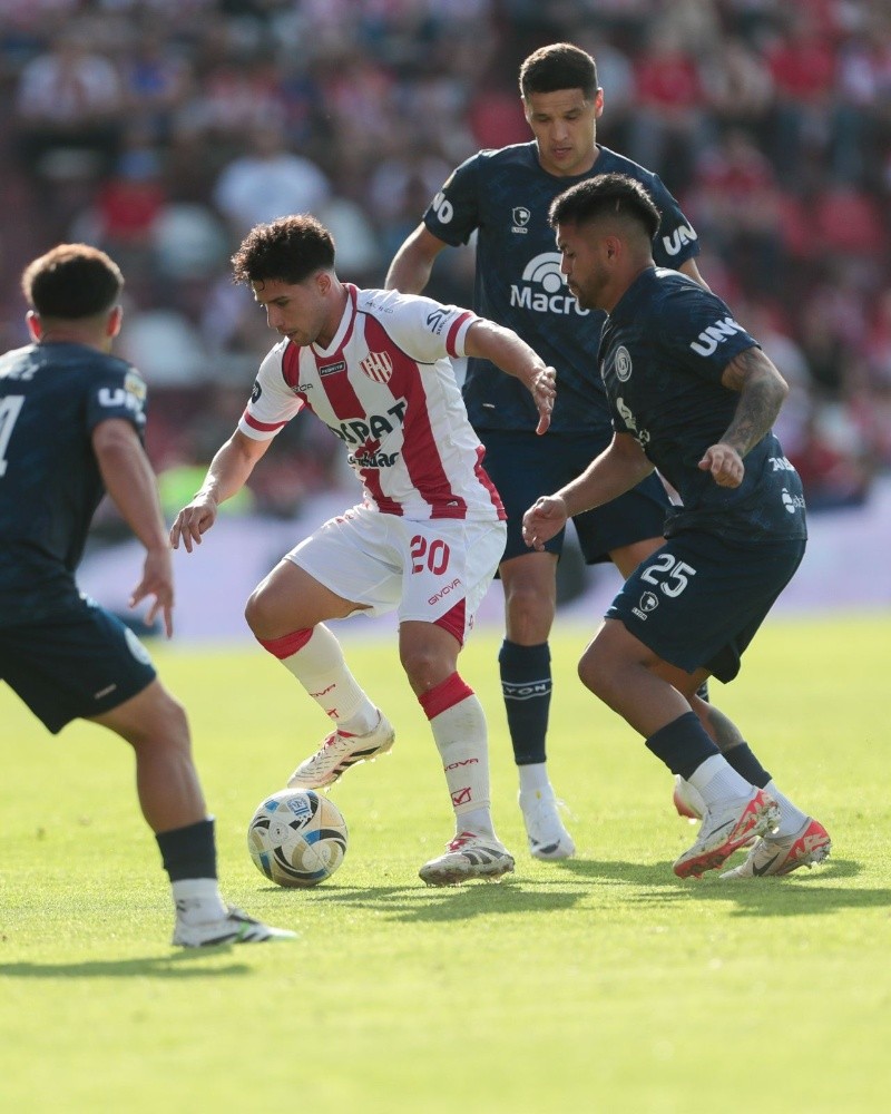 Dos goles en contra en el increíble empate entre Unión e Independiente Rivadavia 