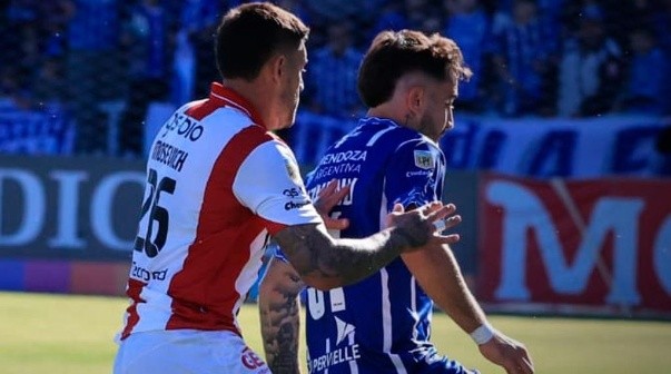 Godoy Cruz recibió a Instituto en un duelo de necesitados