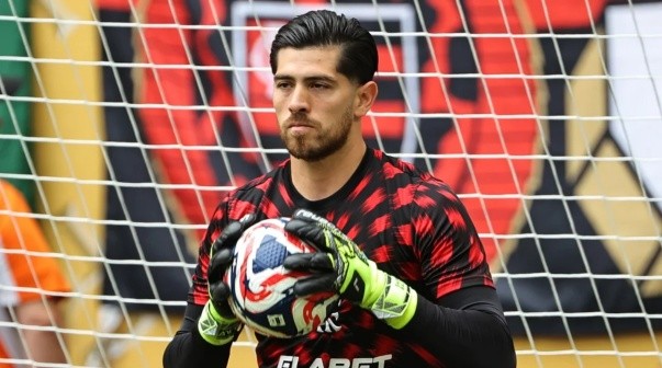 Tras no ser convocado por Scaloni, Agustín Rossi podría atajar en otra selección