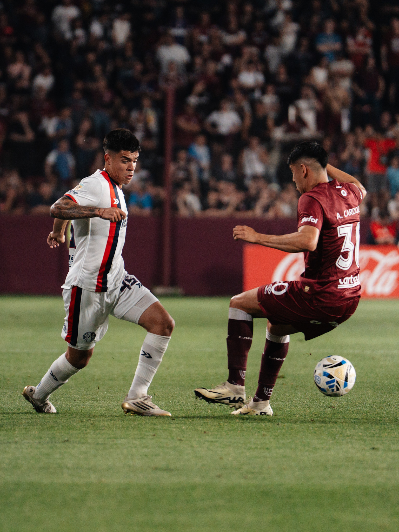 Partidazo en La Fortaleza entre Lanús y San Lorenzo