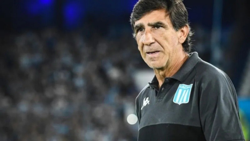 La respuesta de Costas en Racing sobre sumar un refuerzo 