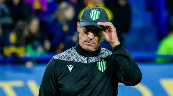 La chicana de Troglio para los hinchas de Boca tras ser expulsado en la Bombonera