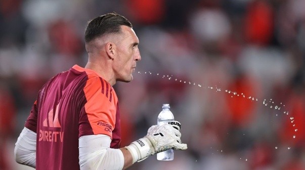 El arquero mundialista que quiere competir con Armani: 