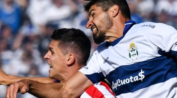 Salió campeón en Estudiantes y calentó el clásico: 