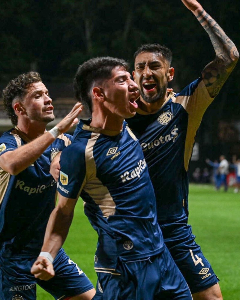  Argentinos Juniors se impuso a Newell's como local