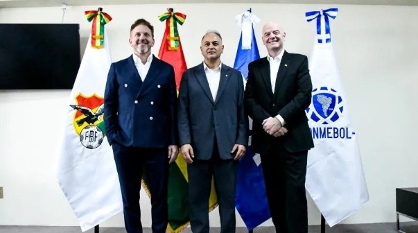 Sorpresa: El Presidente de la FIFA prometió hacer un Mundial en Bolivia