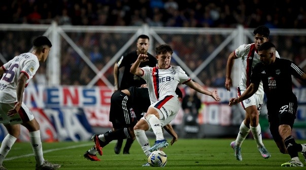 San Lorenzo metió un triunfo clave y bajó a Deportivo Riestra