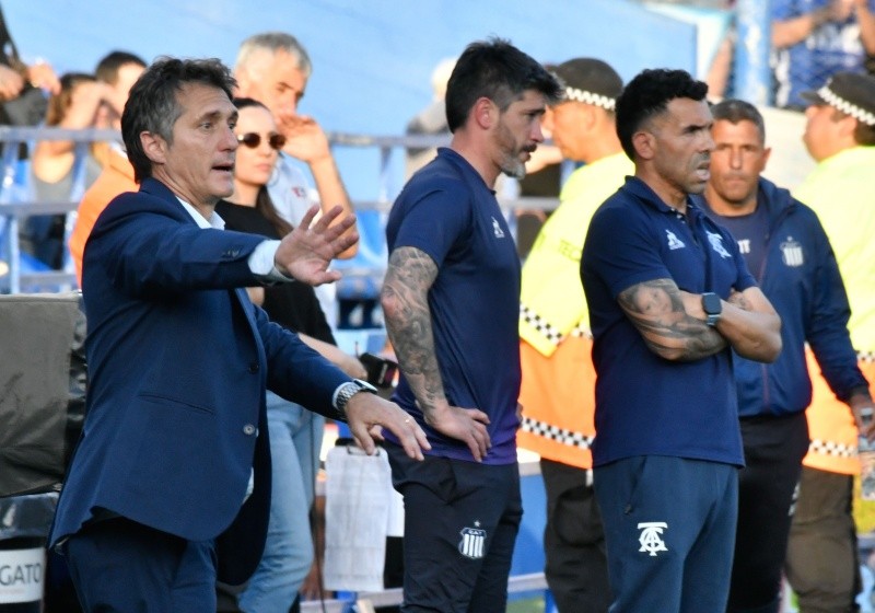 La dura frase de Barros Schelotto sobre Tevez tras la derrota
