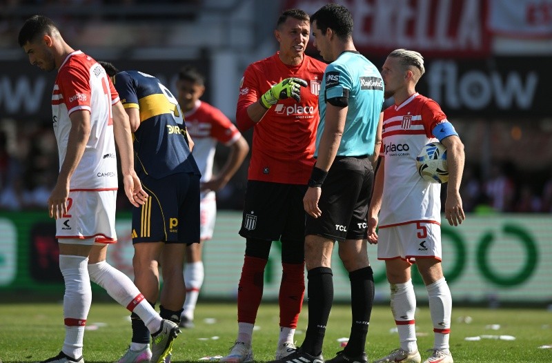 Fernando Muslera explotó contra el arbitraje tras el Estudiantes vs Boca