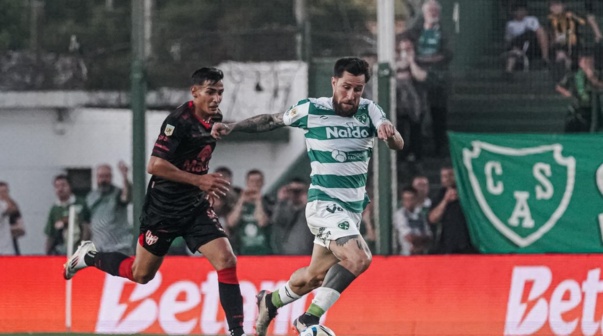 Sarmiento e Instituto jugaron un partido clave por el descenso en Junín