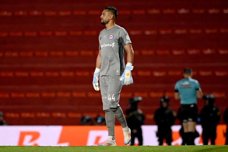 El DT de Argentinos Juniors explicó la salida de Chiquito Romero