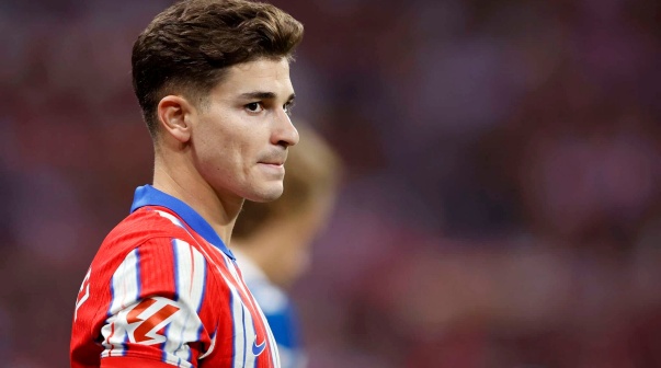 El Manchester United le quiere sacar una figura al Atlético de Madrid de Julián Álvarez
