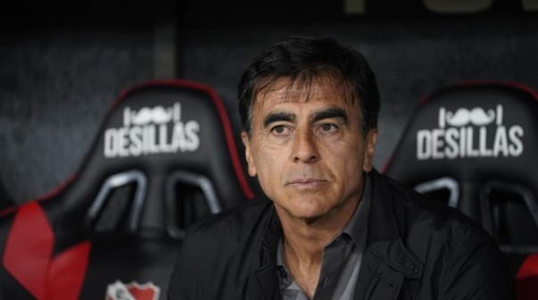 Quinteros pidió a una ex figura de River para Independiente: 