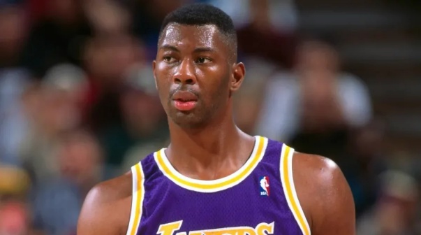 Murió Elden Campbell y la NBA está de luto: cómo fue la carrera de 