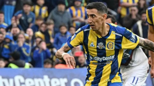 Jugó en Boca y podría ser refuerzo del Central de Di María