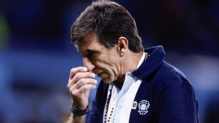 Gustavo Costas recibió una durísima noticia antes del Clásico