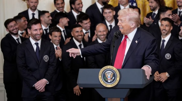 La sorpresiva frase de Trump sobre Messi en la visita del plantel de Inter Miami: 