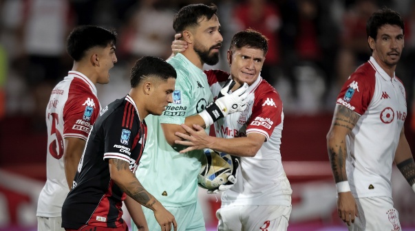 Coudet fue contundente con Quintero por su penal errado en River: 