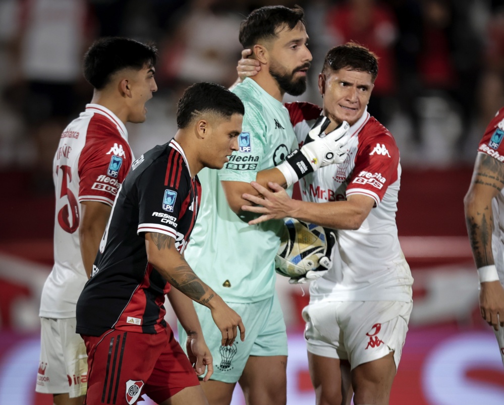 Coudet fue contundente con Quintero por su penal errado en River: 
