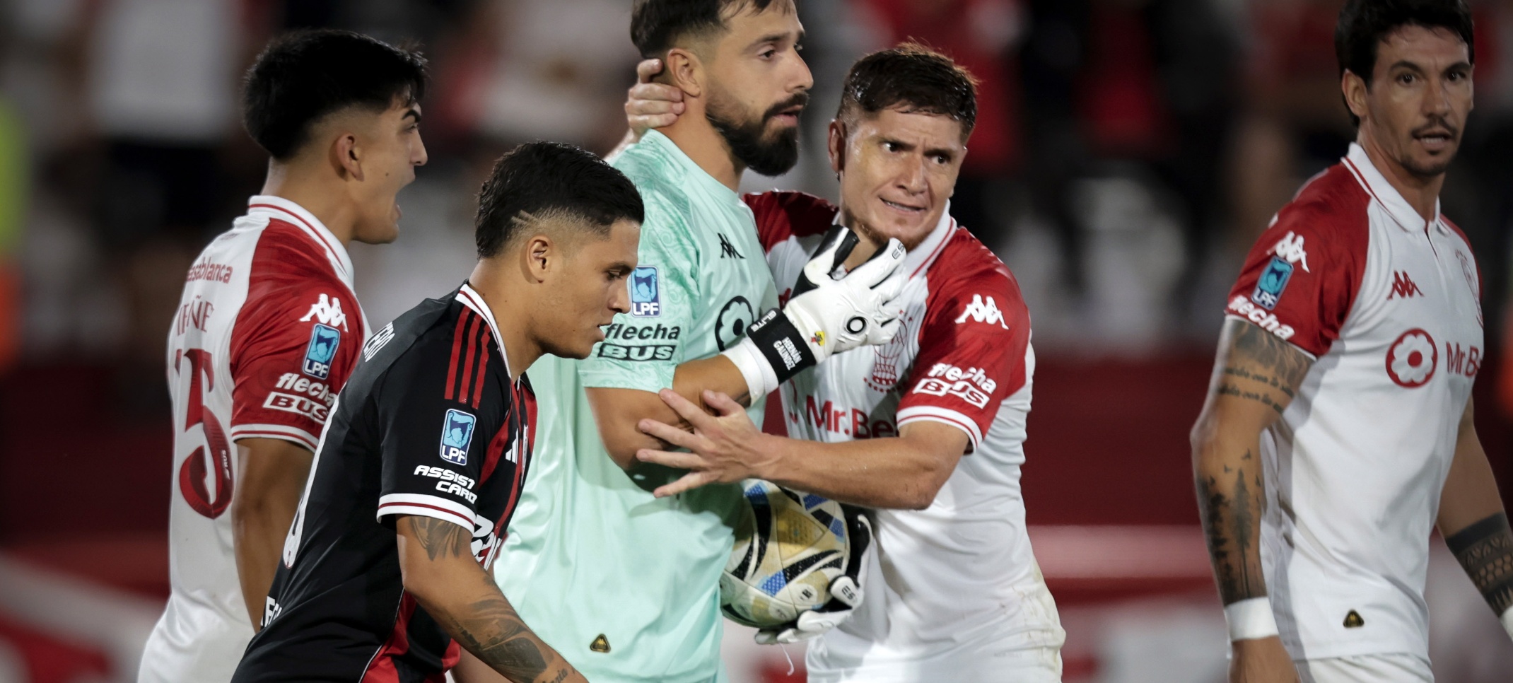 Coudet fue contundente con Quintero por su penal errado en River: 