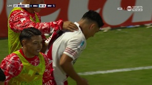 El delantero ex Racing volvió al gol y puso el 2-0 del Millonario en Córdoba. 