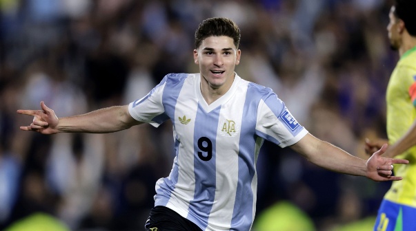 Julián Álvarez. Argentina vs Brasil. Eliminatorias Copa del Mundo 2026. Fotobaires 25/3/2025