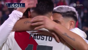 El volante anotó para estirar la ventaja en el Monumental. 