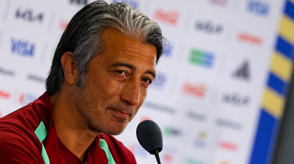 El DT de Suiza estalló contra el árbitro tras la caída ante Argentina