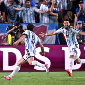 El Flaco López reveló el cambio que terminó en gol de Julián