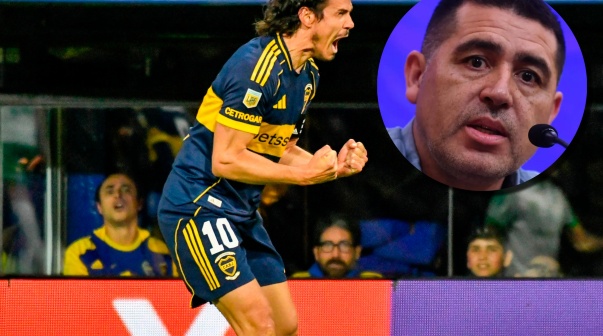 Riquelme sobre Cavani
Foto: FOTOBAIRES
Fecha 6 Torneo Clausura Liga Profesional.